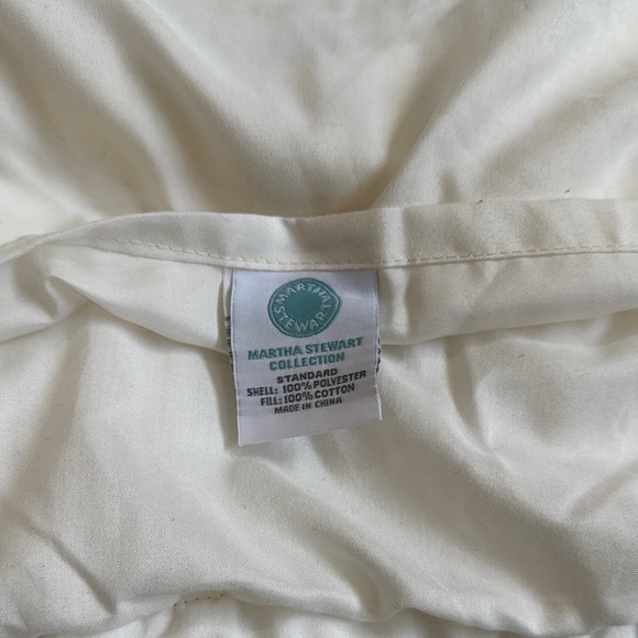 Martha Stewart Queen Cream Quilted Embroidered Coverlet And 2 Matching Shams - Picture 3 of 13